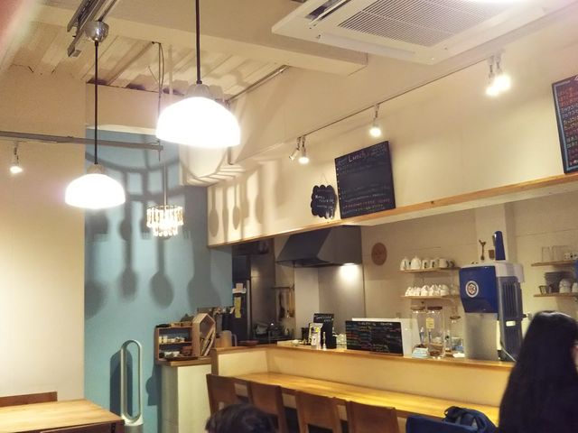 店内_カフェ クノップゥ