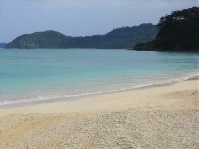 まさに「陸の孤島!」といった感じ_イダの浜
