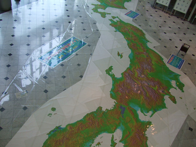感動の地図_地図と測量の科学館