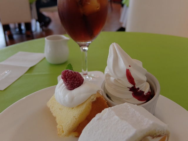 オススメケーキセット_北菓楼 砂川本店