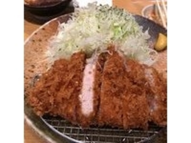 少し小ぶりだが_とんかつと豚肉料理 平田牧場