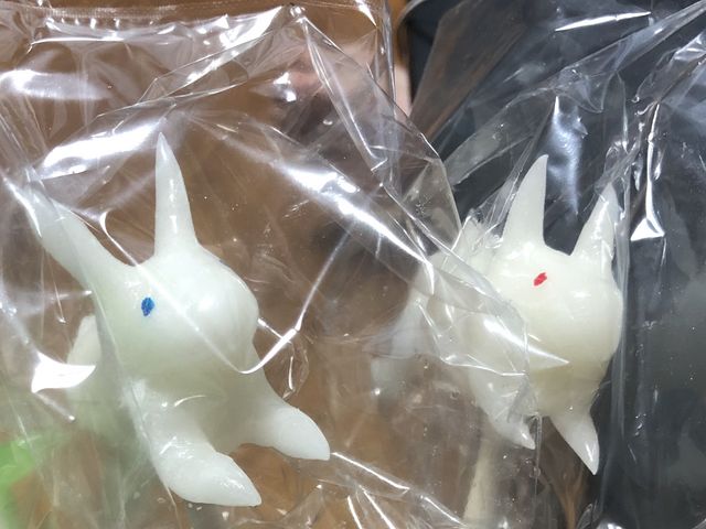 1回目(左)と2回目(右)のうさぎです。_飴細工 寿庵