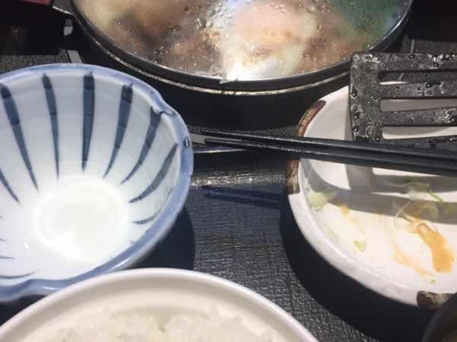 ハンバーグです。_肉屋の正直な食堂 新宿御苑店