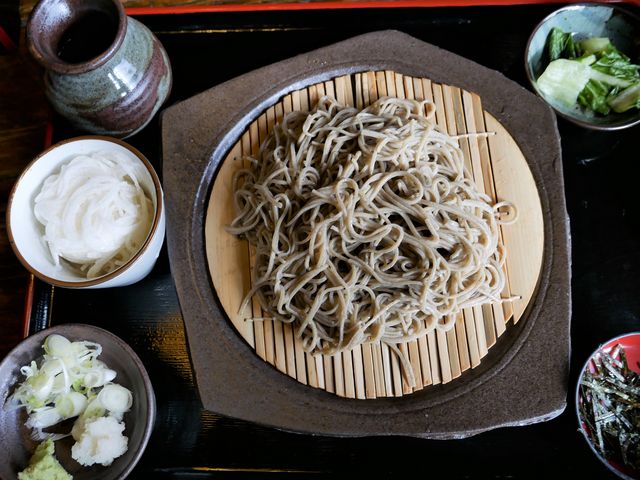 冷たいおそば+つけやまっち_水舎