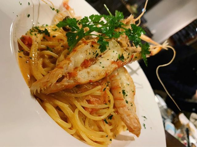 伊勢エビのトマトクリームパスタ_ポンテヴェッキオ