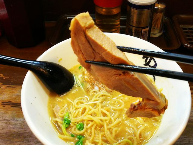 分厚いチャーシューが旨い!_ゆうひ屋