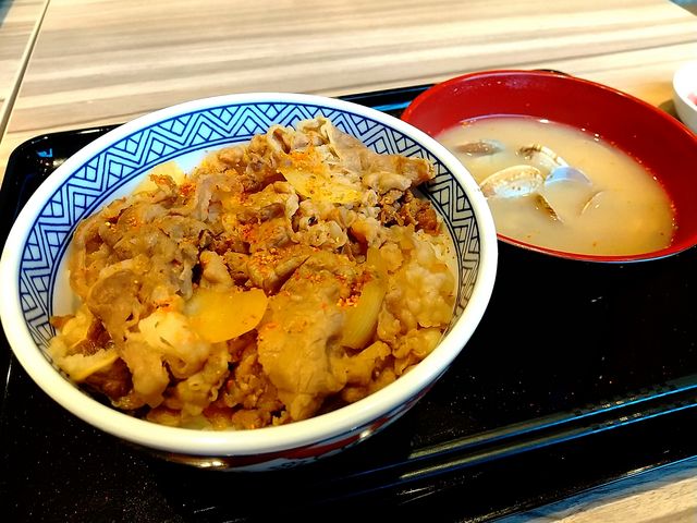 牛丼並とアサリの味噌汁_吉野家尾久橋通り舎人店