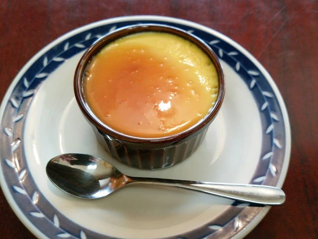 魔法のプリン_カレーのお店インディー