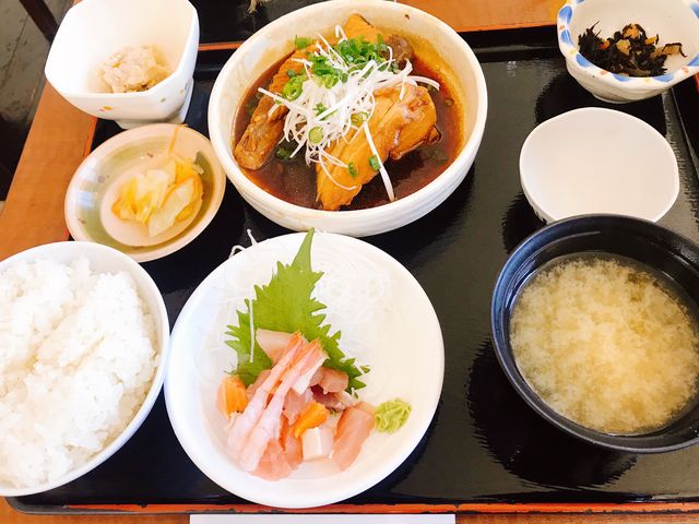 あら煮定食_伊豆中・ばんばん食堂