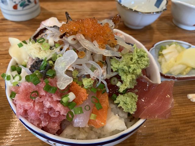 並。だいたい一合くらいの量。_鮨岡