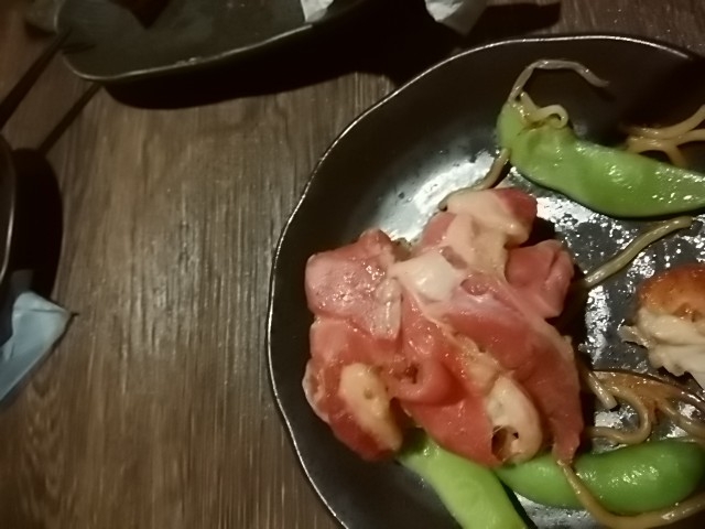 あぶり肉寿司の肉をよく見てください_居酒屋 よりどり 川越店
