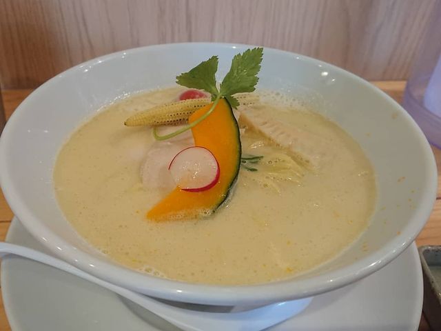 期待通りの味の鶏白湯_銀座 篝 ラゾーナ川崎店