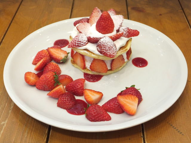 モアストロベリーガーデンパンケーキ_j.s. pancake cafe テラスモール湘南店