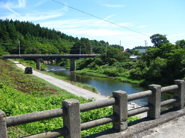 その近くで車を停め、眺めた景色はほんとうに綺麗だった。_奥薬研温泉郷