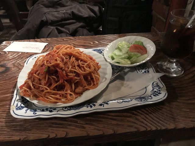 最近マスコミで騒ぐデカ盛りの店は皿をわざと小さくしてモリモリに見せてるだけ。残念_さぼうる2