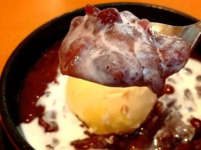 食後の和スイーツ、冷やしクリームぜんざい。_味の民芸 相模原 並木店
