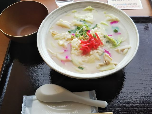 フードコート「キネマ館」