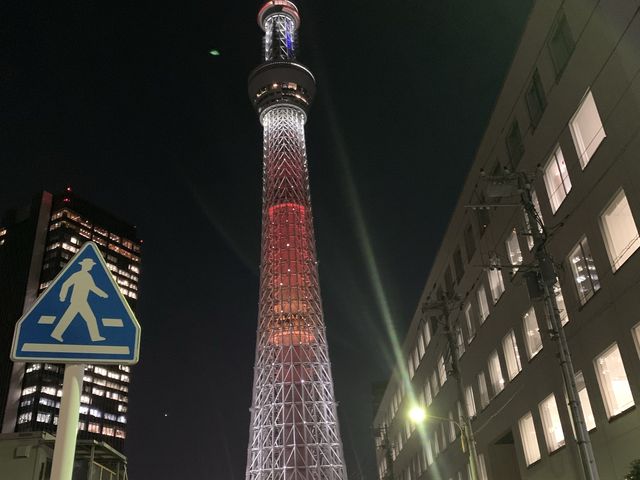 出口上がると ドーン_東京メトロ半蔵門線 押上<スカイツリー前>駅