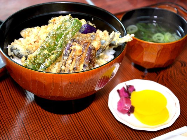 ヤマメ丼_大津つり公園