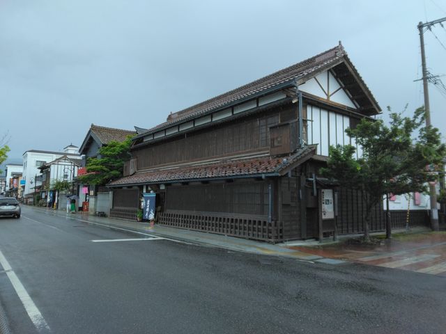 会津若松駅から徒歩20数分。私には苦痛ではありまそんでした。_渋川問屋