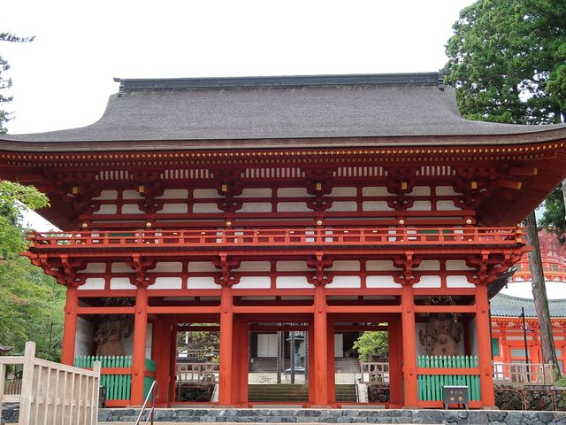 壇上伽藍