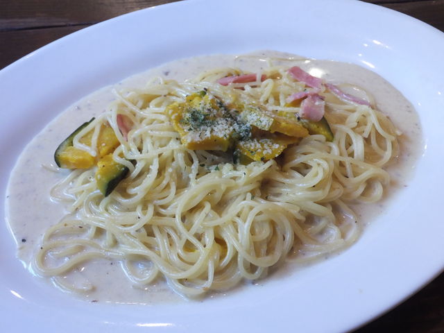南瓜とベーコンのクリームソース_Beer ITALIANO