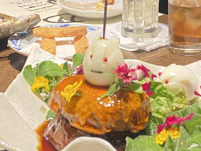 誕生日だったので、ハンバーグケーキをお願いしました。
美味しかった。_月兎 別府本店