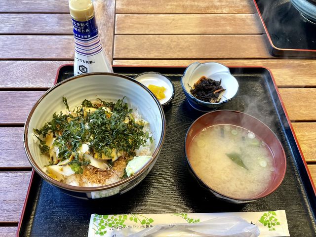 サザエ丼1400円_舟戸の番屋