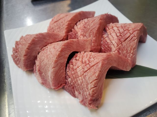 極上厚切りタン_YAKINIKU MARKET