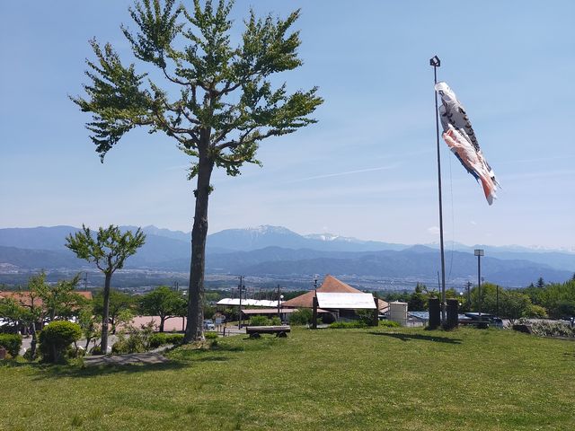 店鋪前から見た南アルプス_名人亭