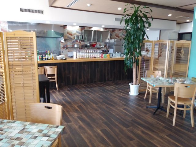 店内は広く明るく清潔感があります。_岩瀬カナル会館