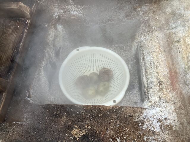 食材をザルなどに入れて調理_陽光荘