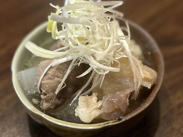 塩牛すじ煮込み_酒バル くんたか