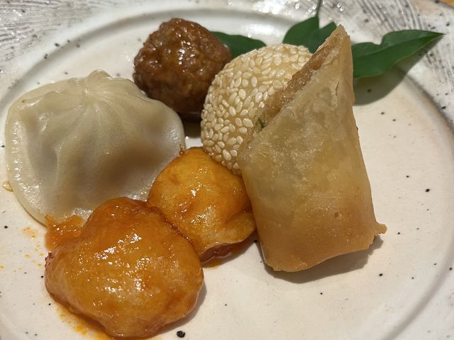初日はご馳走だったのに、、2泊目は残念な夕食。特にレンチンが出されてびっくり。_三河屋