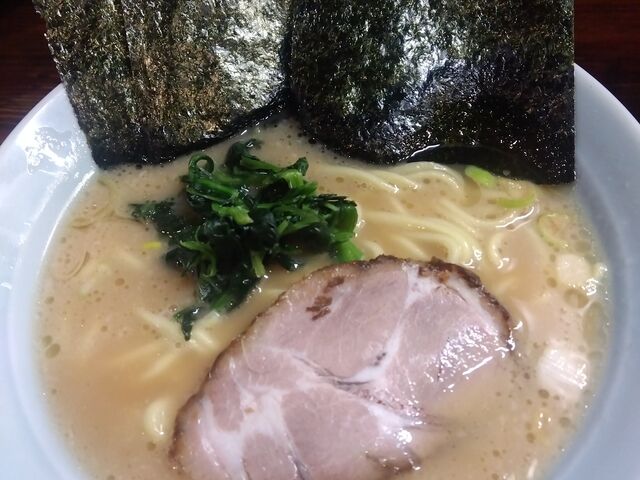 味のバランスの取れたラーメン_ラーメンたかし屋