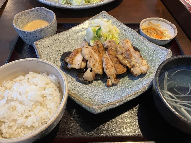 鶏炭火焼き定食_明治レストラン 赤煉瓦