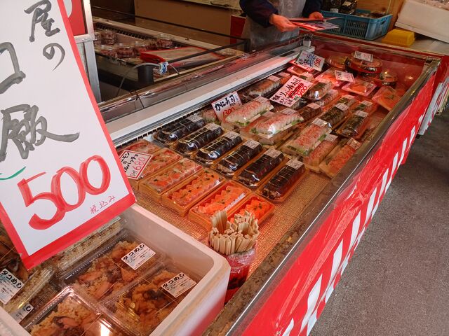鯖の棒寿司 、カニ、サーモン タコ飯 どれも 美味しそう_マリンドリーム能生
