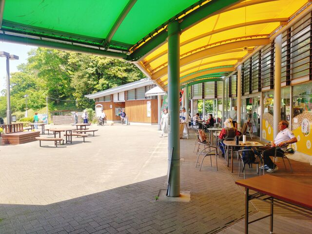 テラスで休憩_道の駅 あずの里いちはら