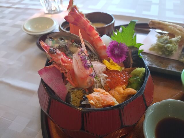 海鮮丼_高松国際レストラン ぐりる屋島