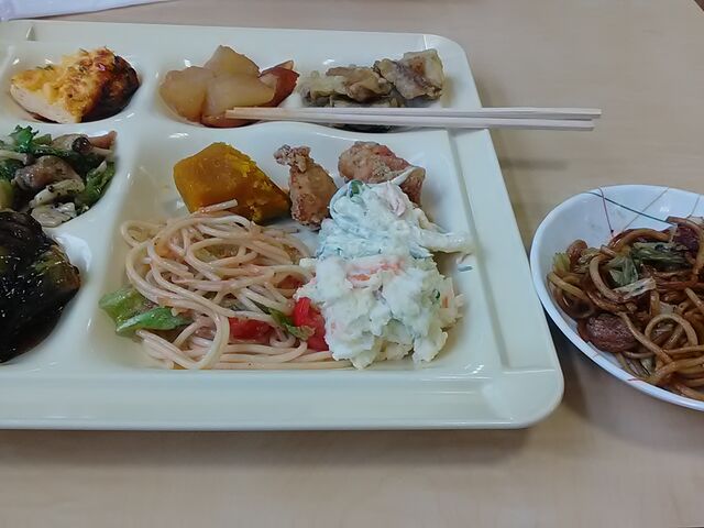 1回目のお皿_にじの耳納の里 夢キッチン