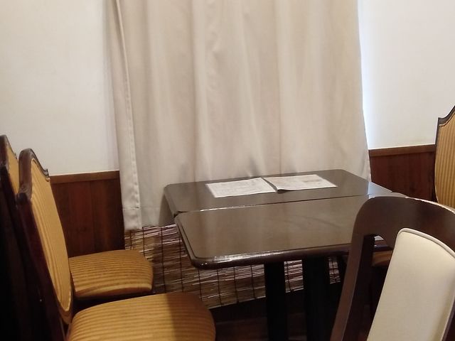 テーブル席_まこと屋
