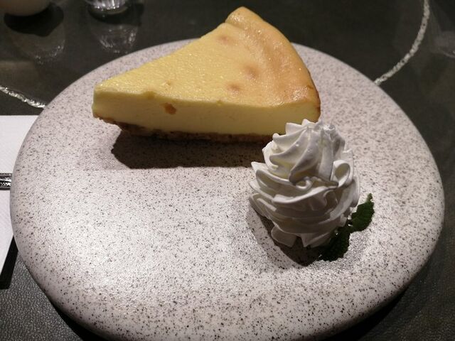 ベイクドチーズケーキ_古本と珈琲モジカ