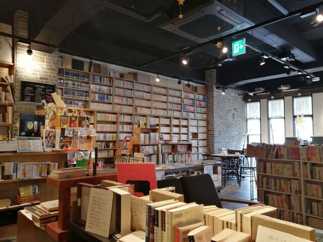本棚2_古本と珈琲モジカ