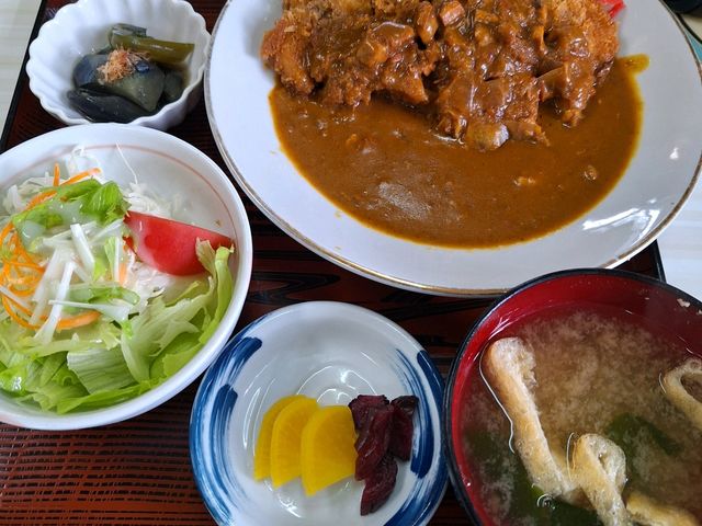 カツカレー。味、ボリューム申し分なし!_ハイセイコー食堂