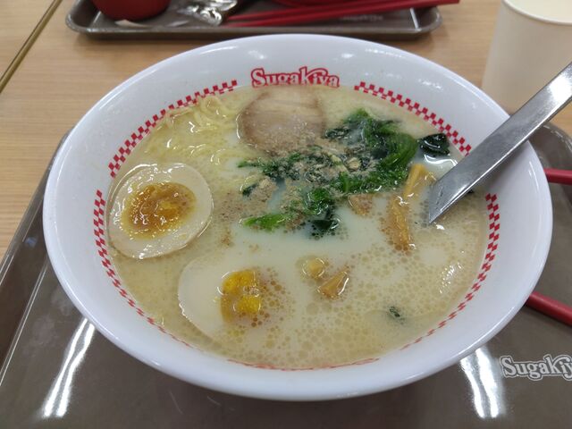 濃厚味のラーメン。クリーミーさが増してますね。_スガキヤ平和堂堅田店