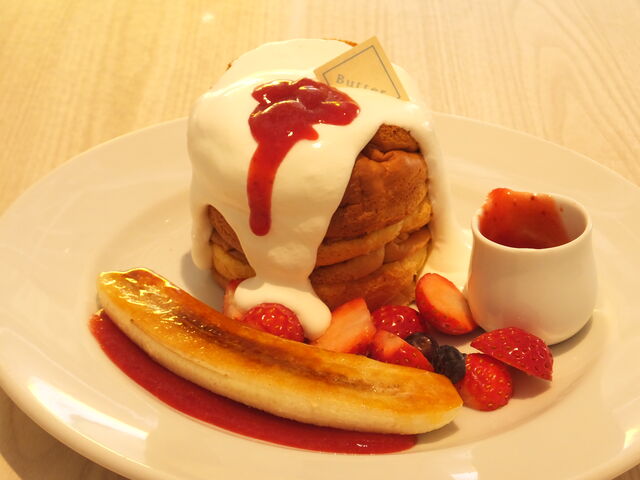 ホワイトタワー生スフレパンケーキ_Butter 横浜ベイクォーター店
