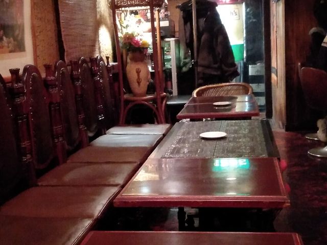 隠れ家的なお店_花