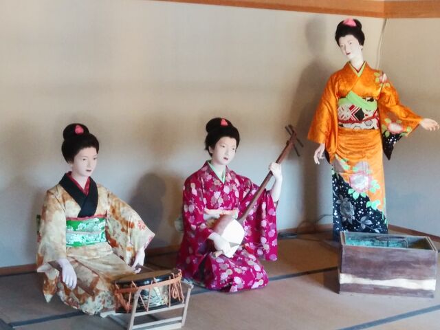 伊豆の踊り子のロウ人形。_伊豆大島波浮港踊子の里