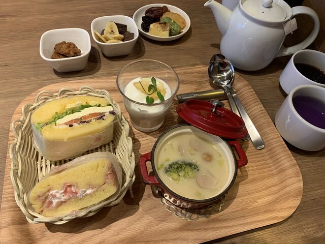 蒸しパンサンドイッチ_ホテルウィングインターナショナルセレクト名古屋栄