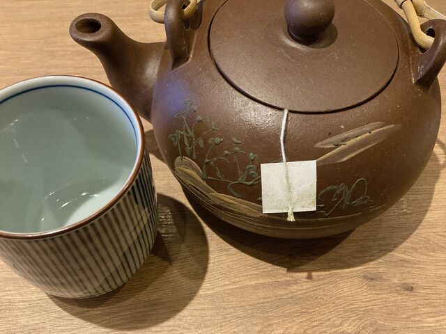 ドリンクバーの緑茶_ホテルウィングインターナショナルセレクト名古屋栄